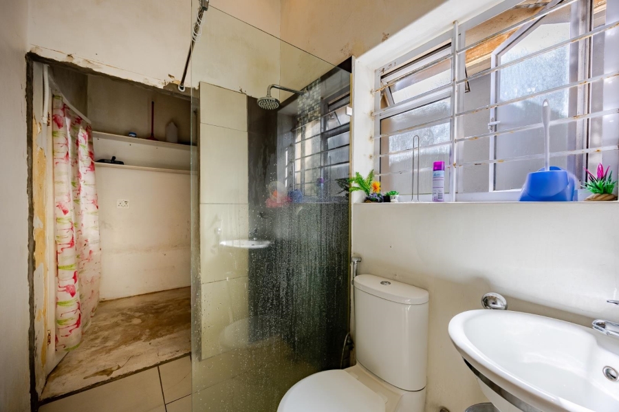 6 Bedroom Property for Sale in Woodstock Western Cape